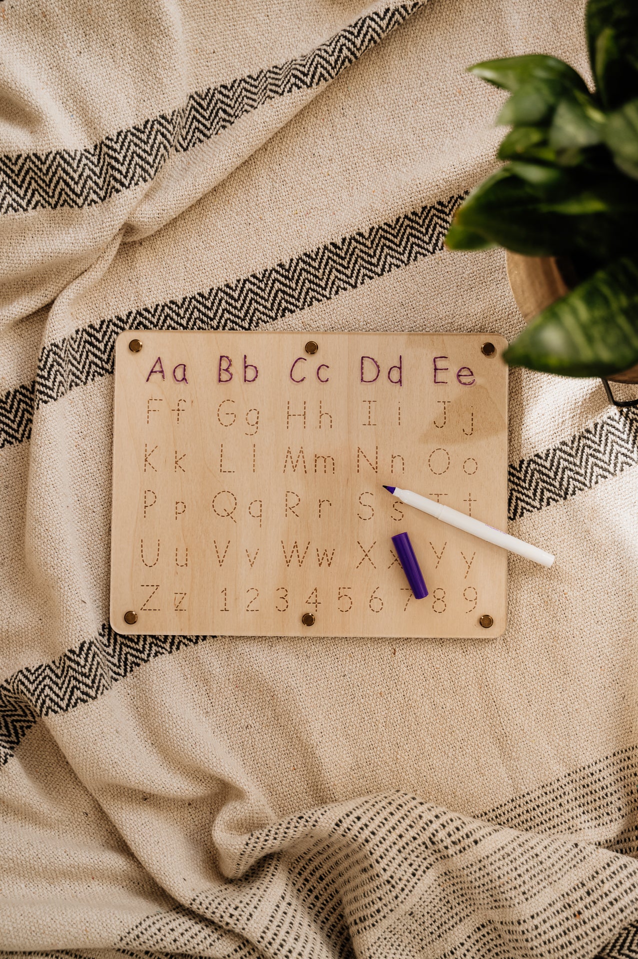 TABLEAU EFFAÇABLE - Alphabet et chiffres