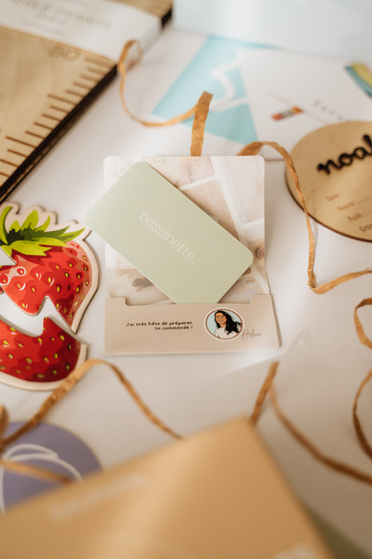 Carte-cadeau bassinette.